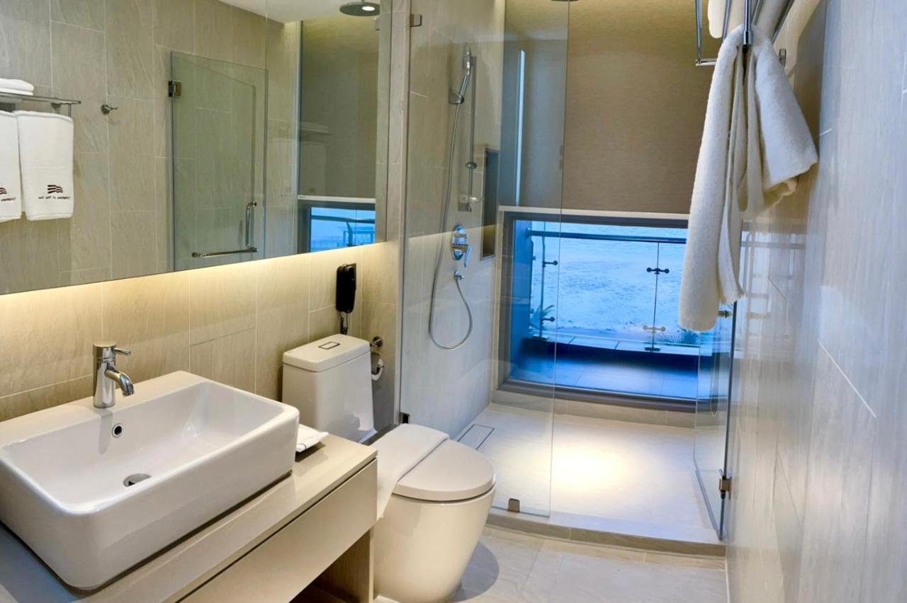 Symphony Of The Sea Hotel Bangsaen Exterior foto