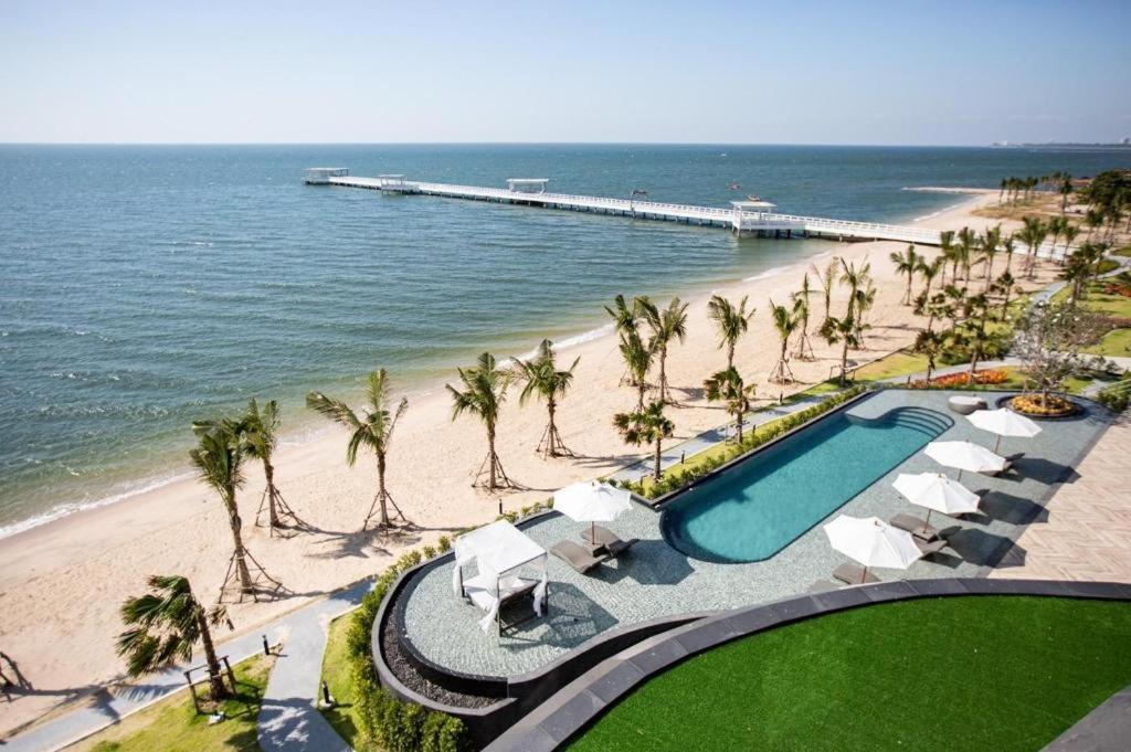 Symphony Of The Sea Hotel Bangsaen Exterior foto